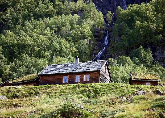 Unique Between Fjord, Waterfall And Mountain Prázdninový dům